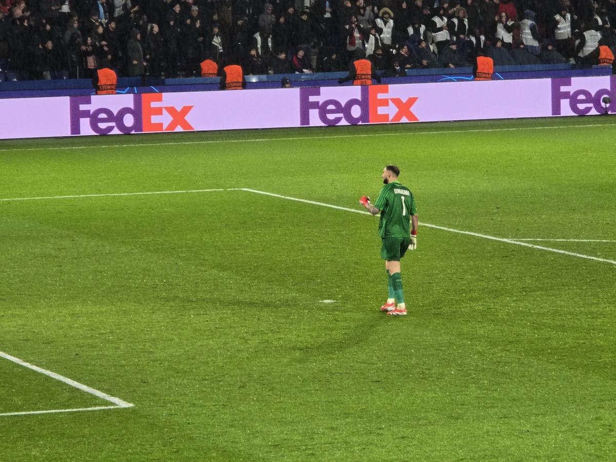 多纳鲁马出球能力与现代门将角色:脚下技术如何重新定义守门员